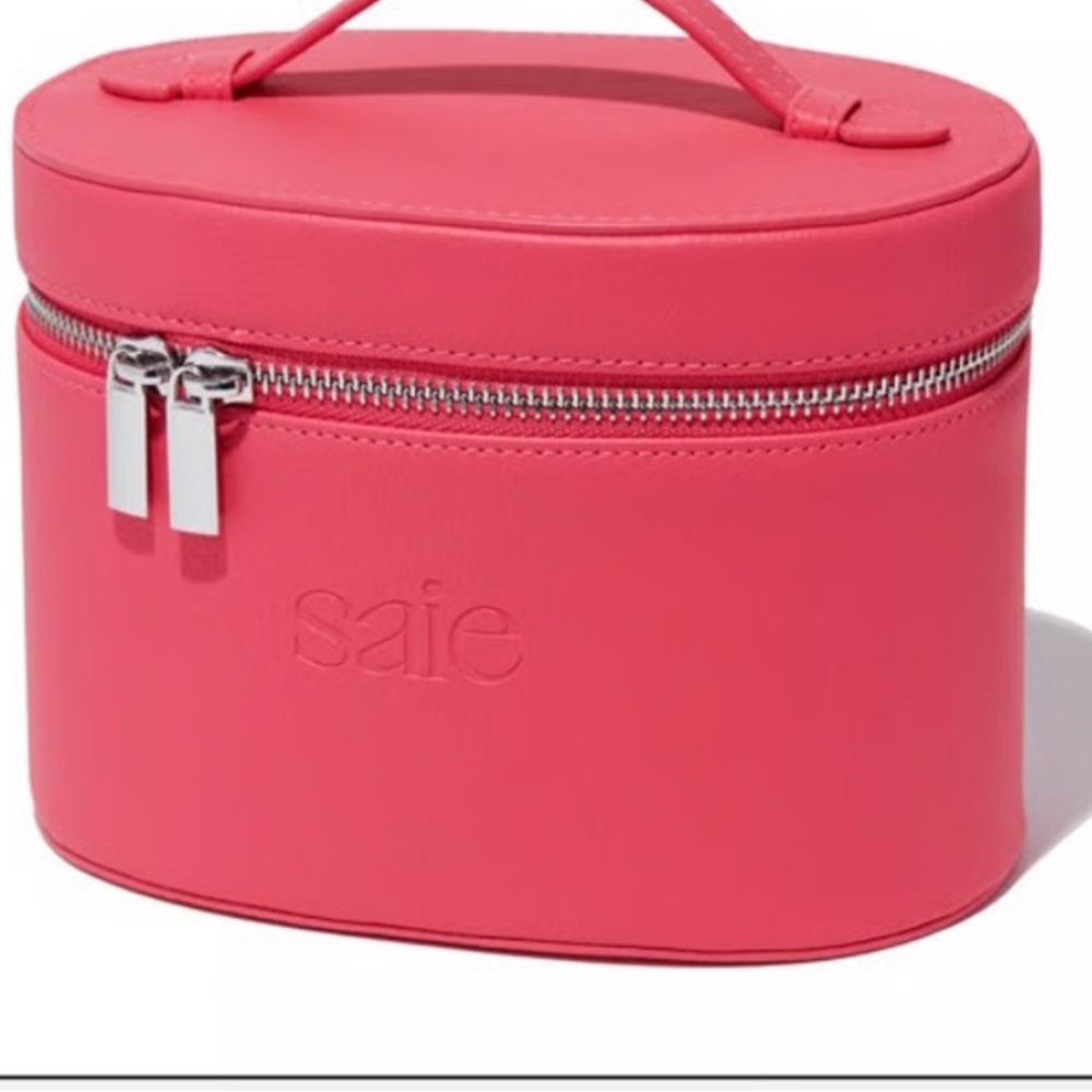 Saie Vanity Case in Fuschia